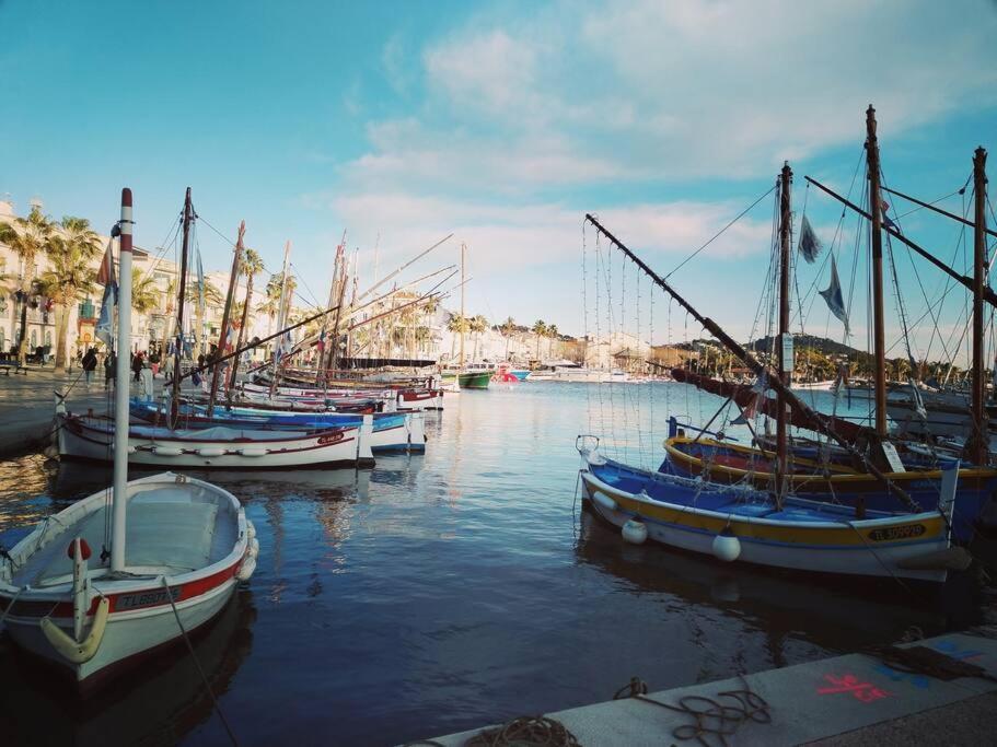T 2 A 5 Mn A Pied De La Mer Sanary-sur-Mer Exterior photo